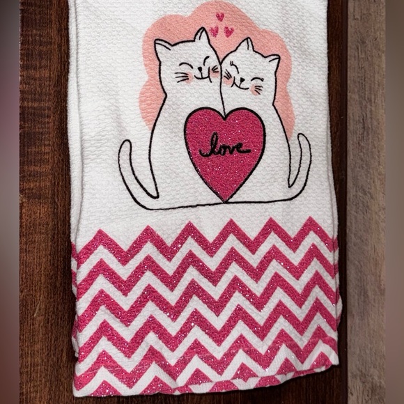 Super Cute Glitter Heart ❤️ with 2 Cats Kitchen Towel 2 Pack - Picture 2 of 5